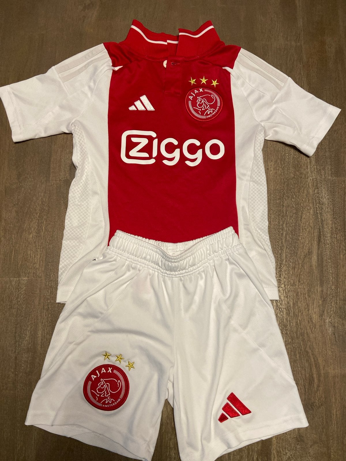 Ajax Thuisshirt en Broekje Maat 128 (7-8 jaar), Ophalen, Jongen of Meisje, Sport- of Zwemkleding