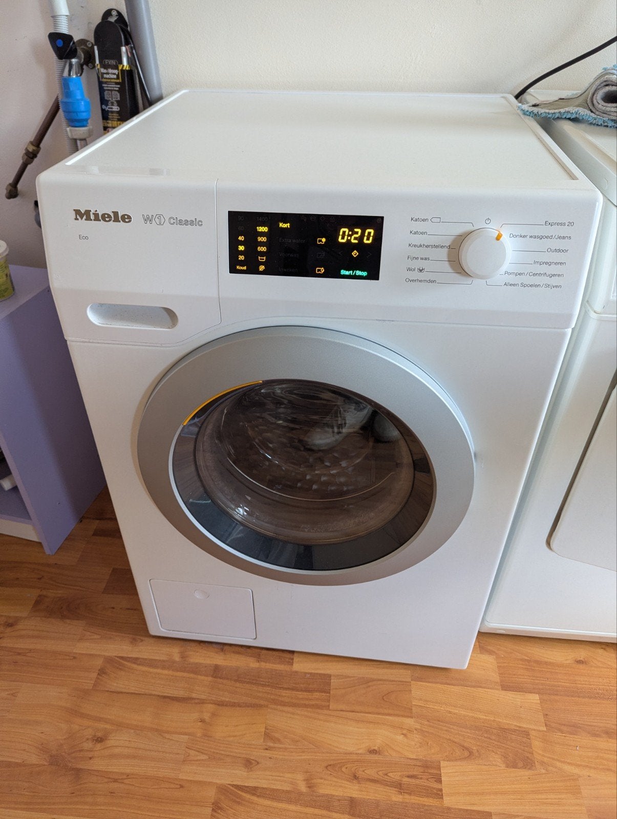 Miele W1 Classic Eco Wasmachine - Zo goed als nieuw, Ophalen, Energieklasse A of zuiniger, Zo goed als nieuw, Voorlader
