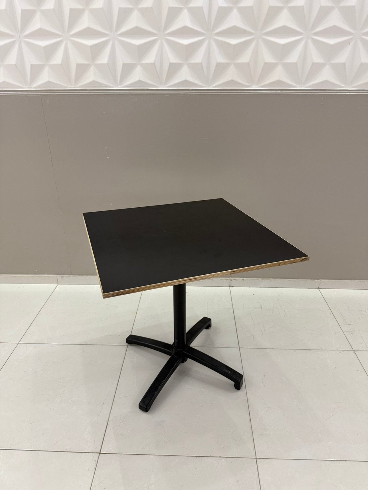 Terrastafel De Arend 70x70 cm – Inklapbaar, Ophalen, Gebruikt, Rechthoekig, Metaal