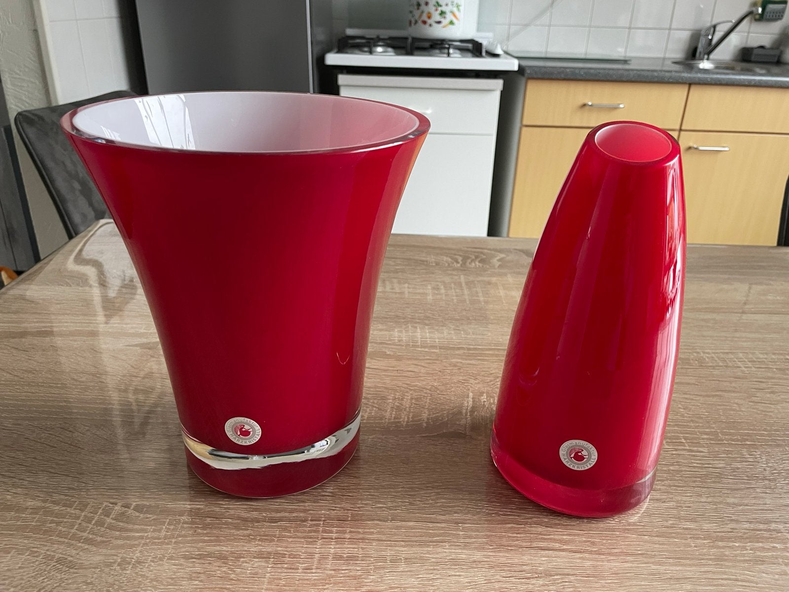 Set van 2 rode Harzkristall vazen, Ophalen of Verzenden