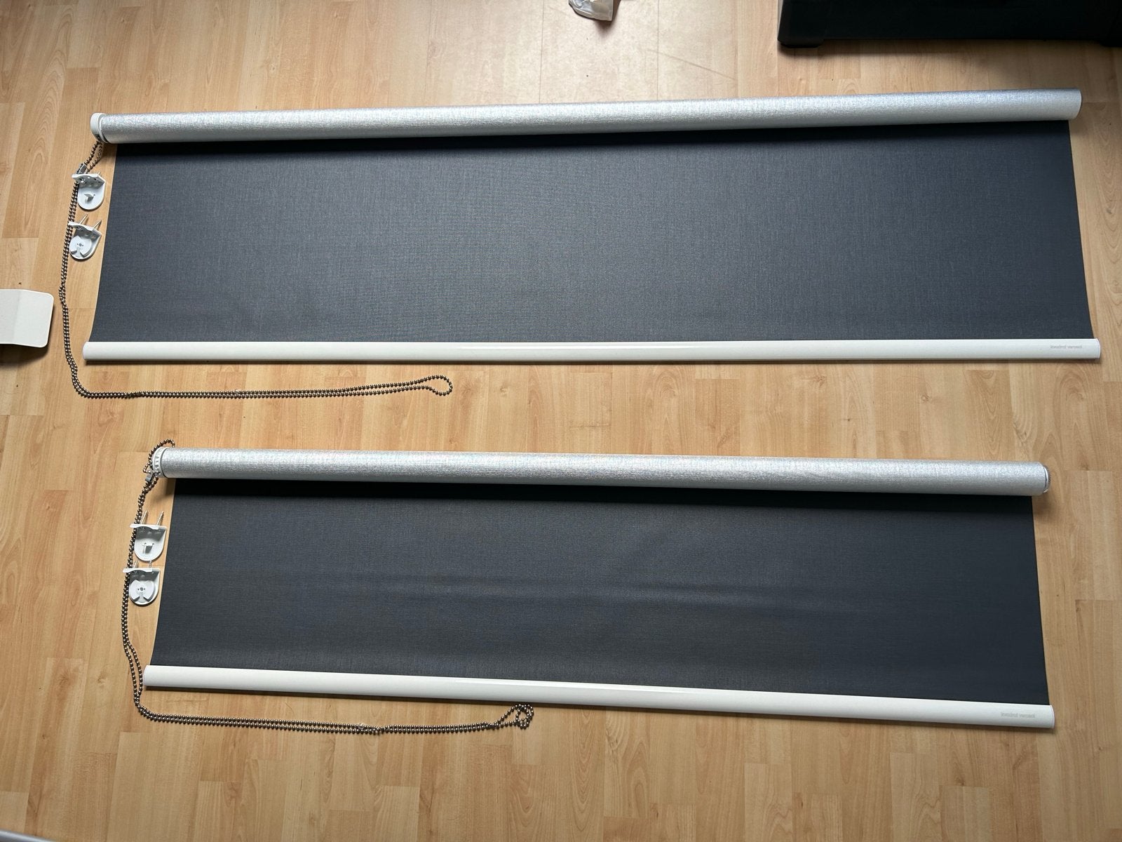 Verosol Rolgordijn (zonwerend/ zilverfolie), 129,5x149 cm, Ophalen, Inclusief montageonderdelen, Overige merken, Zo goed als nieuw