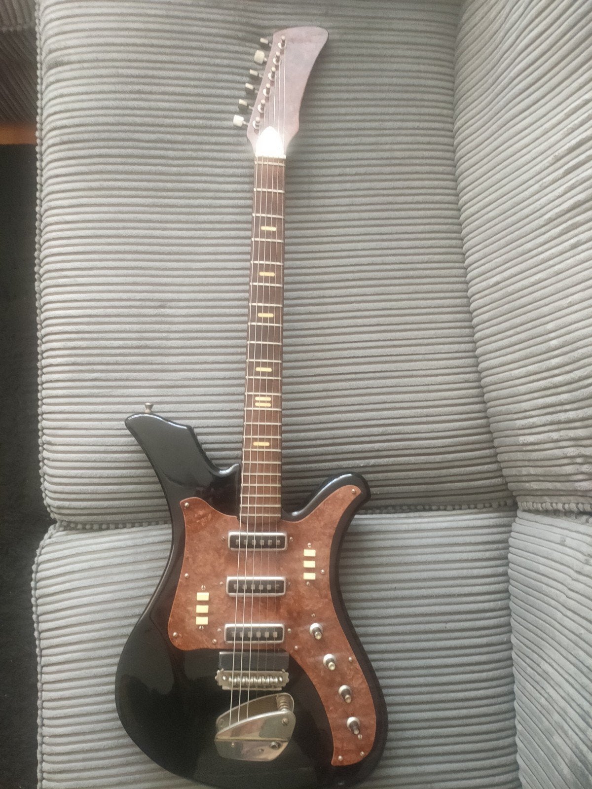 AELITA Vintage Russische Elektrische Gitaar - Zeldzaam Model, Muziek en Instrumenten, Ophalen of Verzenden, Gebruikt, Solid body