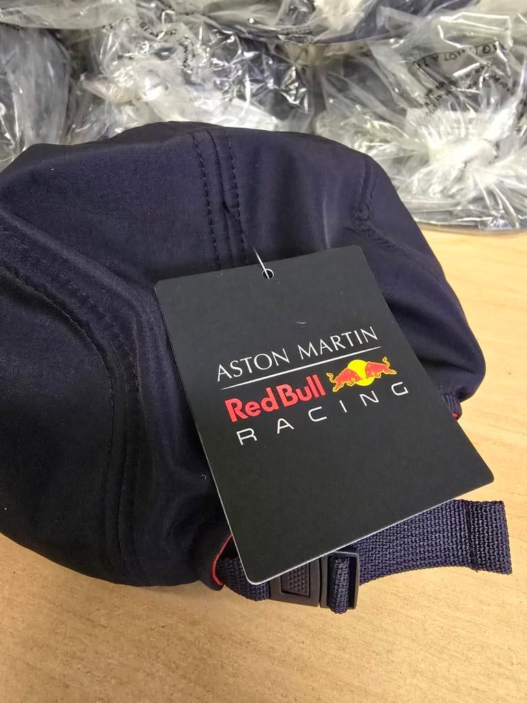 Redbull Racing Cap - Origineel en nieuw - Aston Martin, Ophalen of Verzenden, Nieuw, Formule 1