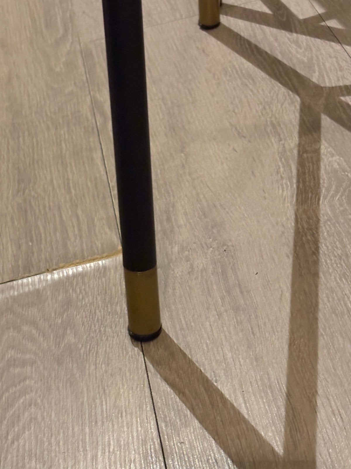2 Luxe Bronx velour barkrukken - Beige, zo goed als nieuw, 2 krukken, Ophalen, Zo goed als nieuw