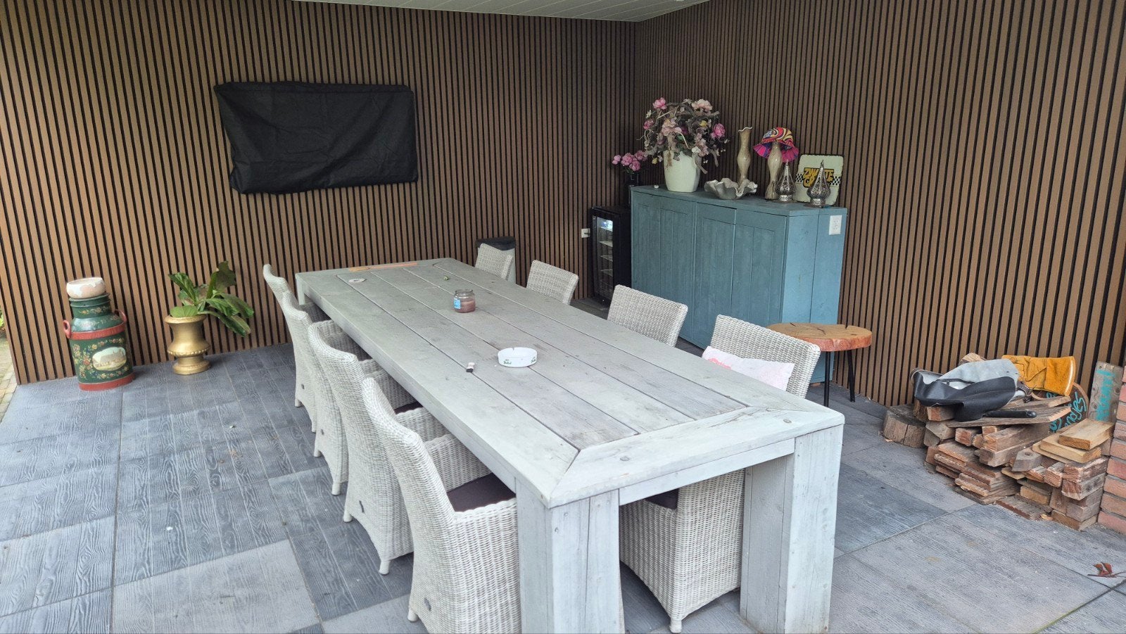 Foto 2 van Robuuste tuinset: 8 wicker stoelen met 330cm tafel
