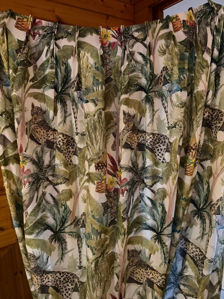 3 gordijnen panter met haken 160/170 x220  rimboe jungle, Ophalen of Verzenden, Zo goed als nieuw, 150 tot 200 cm