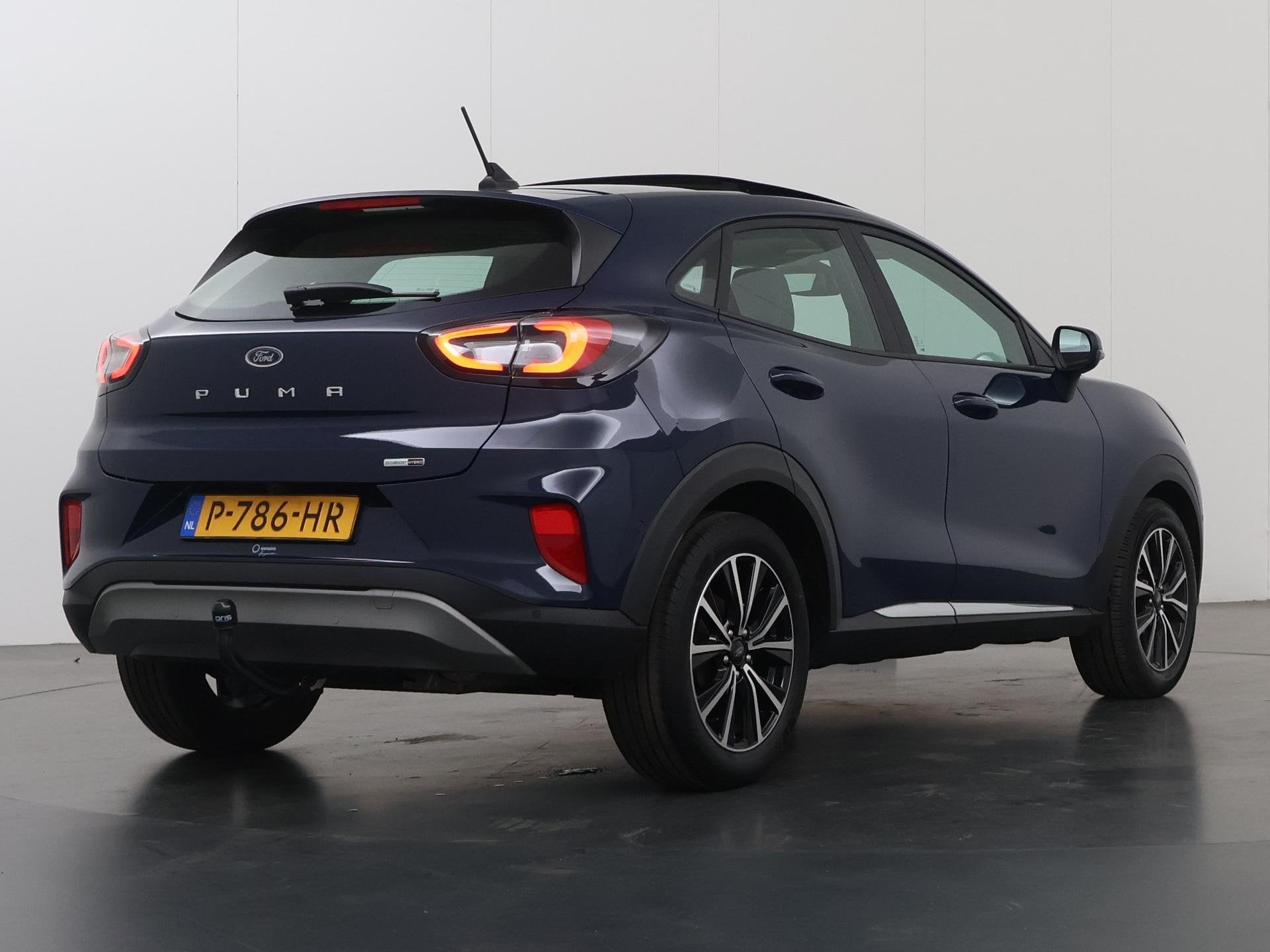 Ford Puma 1.0 EcoBoost Hybrid Titanium | Trekhaak | Panorama, Auto's, Ford, Blauw, Bedrijf, 3 cilinders, SUV of Terreinwagen