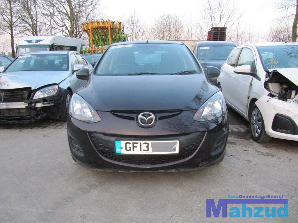 2013 MAZDA 2 plaatwerk carrosserie dorpel stijl dak scherm w, Gebruikt, Shinchi, Fuchu-Cho 3-1
730-8670  Hiroshima, Mazda Motor Corporation