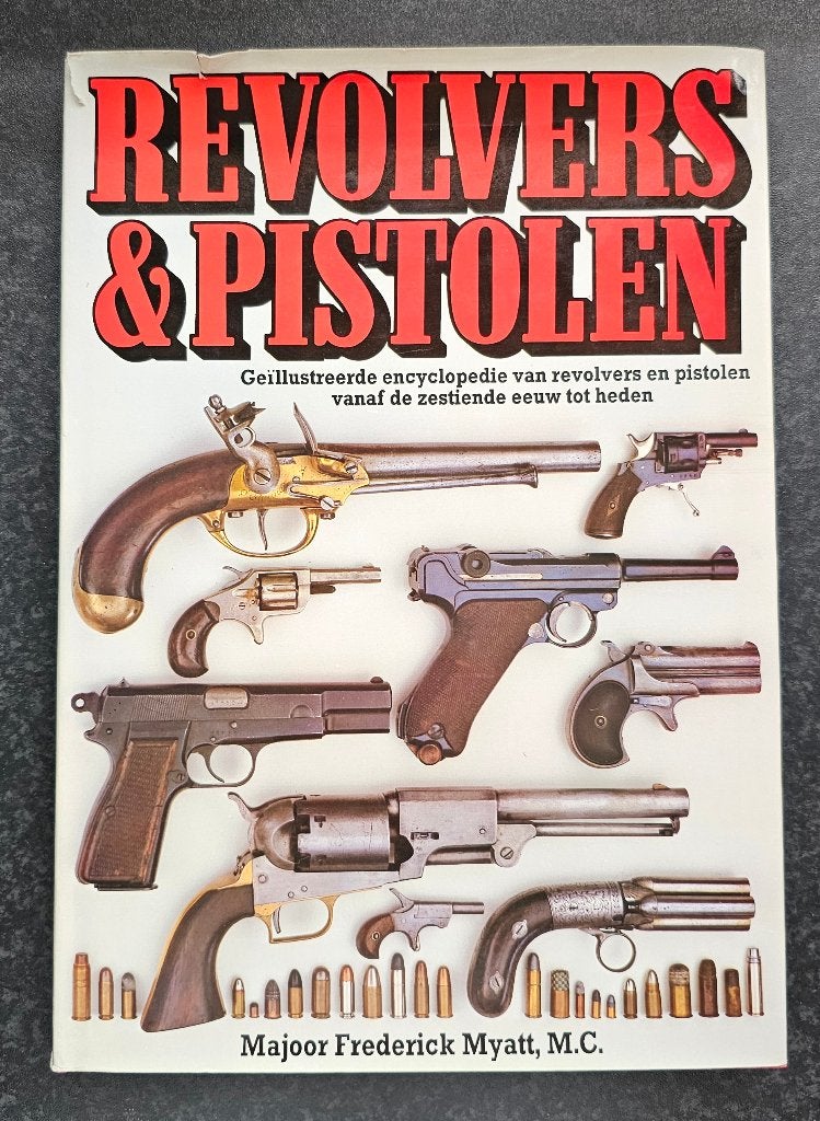 Boek Revolvers en Pistolen, Boeken, Ophalen of Verzenden, Niet van toepassing, Zo goed als nieuw, Algemeen