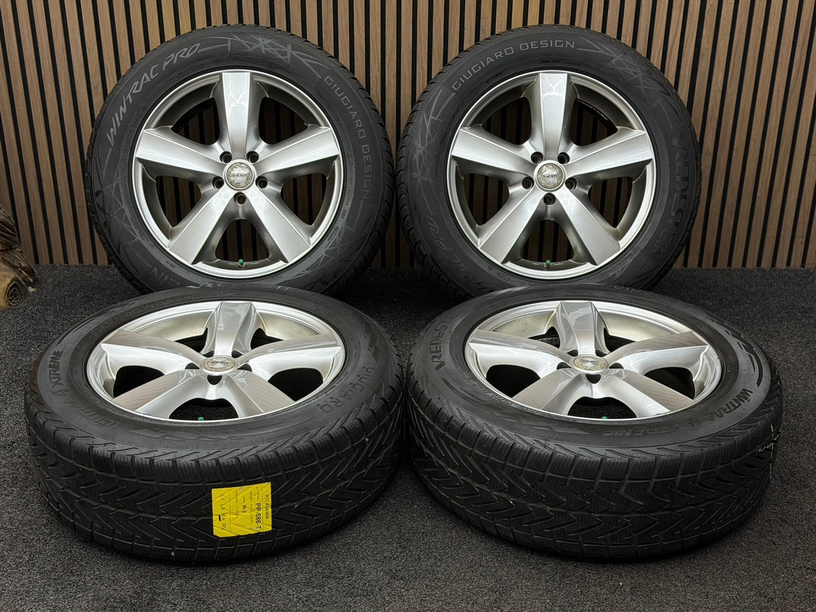 18 inch Dezent TX - Land Rover Discovery Sport 5x108 TPMS, Ophalen, 18 inch, ., Banden en Velgen