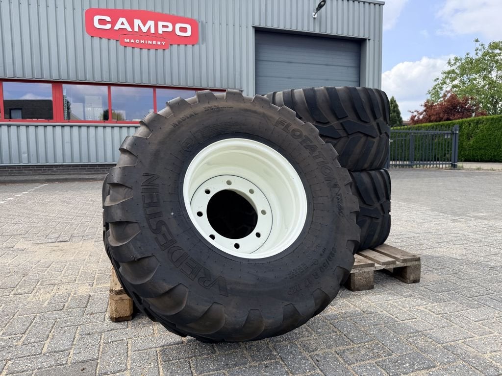 Vredestein 520/50R17 Flotation Trac met Velg, Gebruikt