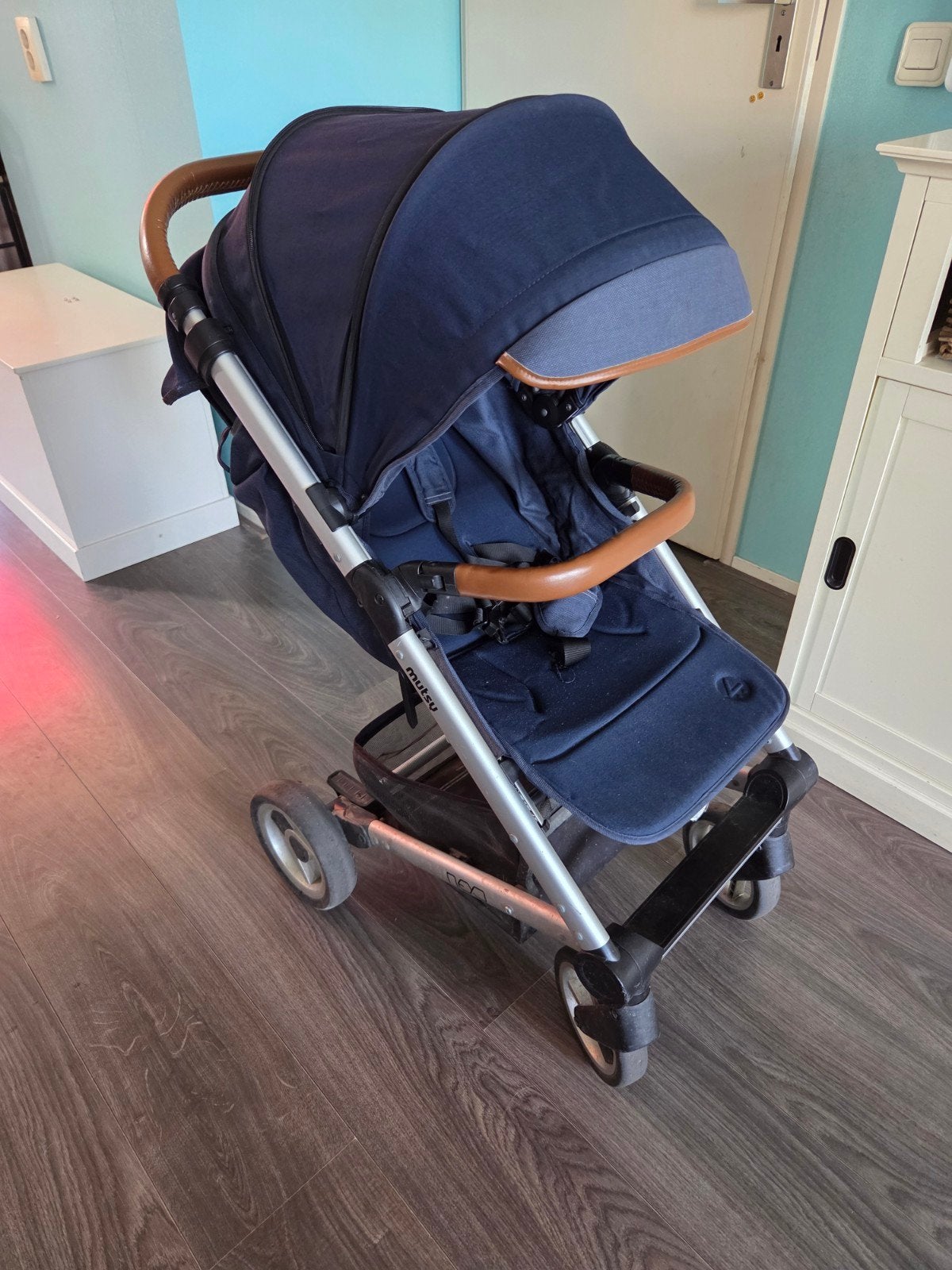 Mutsy Nexo buggy / kinderwagen, Ophalen, Zo goed als nieuw, Regenhoes