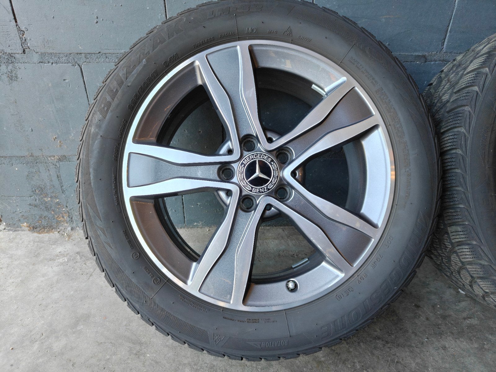 17" Originele Mercedes C Klasse W205 Winterset Bridgestone, Auto-onderdelen, Info@mercedes-benz.nl, Gebruikt, 3439LD, Banden en Velgen