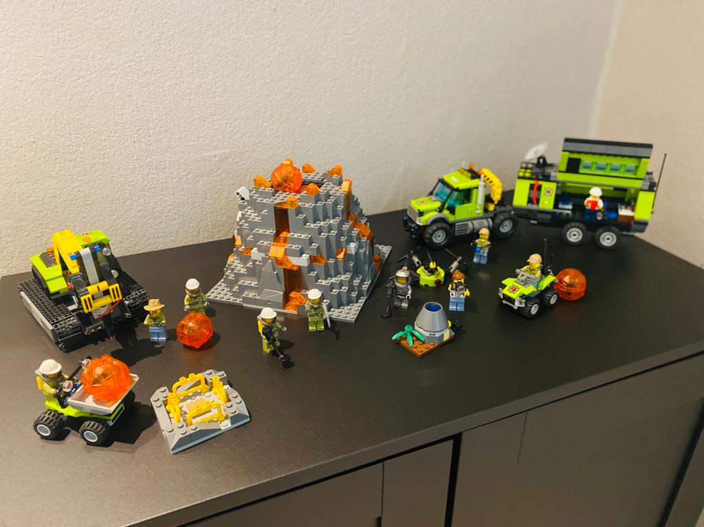 Lego city 60124+60120 vulkaan onderzoekscentrum+starter, City, Lego, Ophalen of Verzenden, Complete set