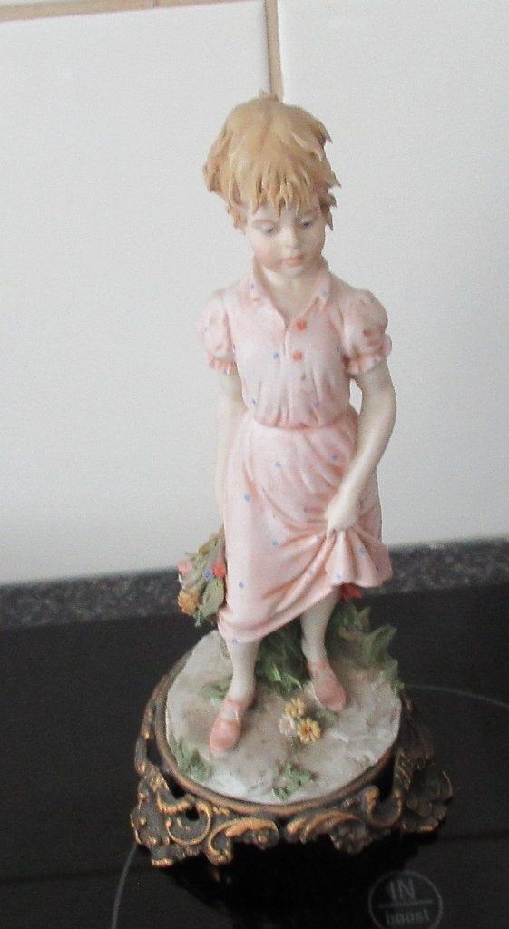 PORSELEINEN BEELDJE - CAPODIMONTE-BENACCHIO- TRIADE ca1960, Gemerkt, Beeld, Ophalen of Verzenden, 19 cm