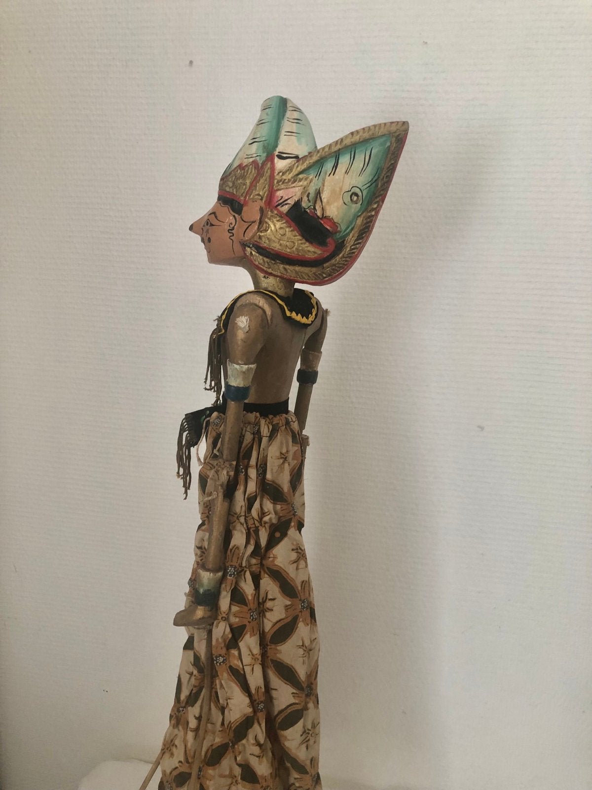 Antieke Wayang Golek pop uit Indonesië - Handgesneden, Hout, Ophalen of Verzenden, Indonesië, Meerkleurig