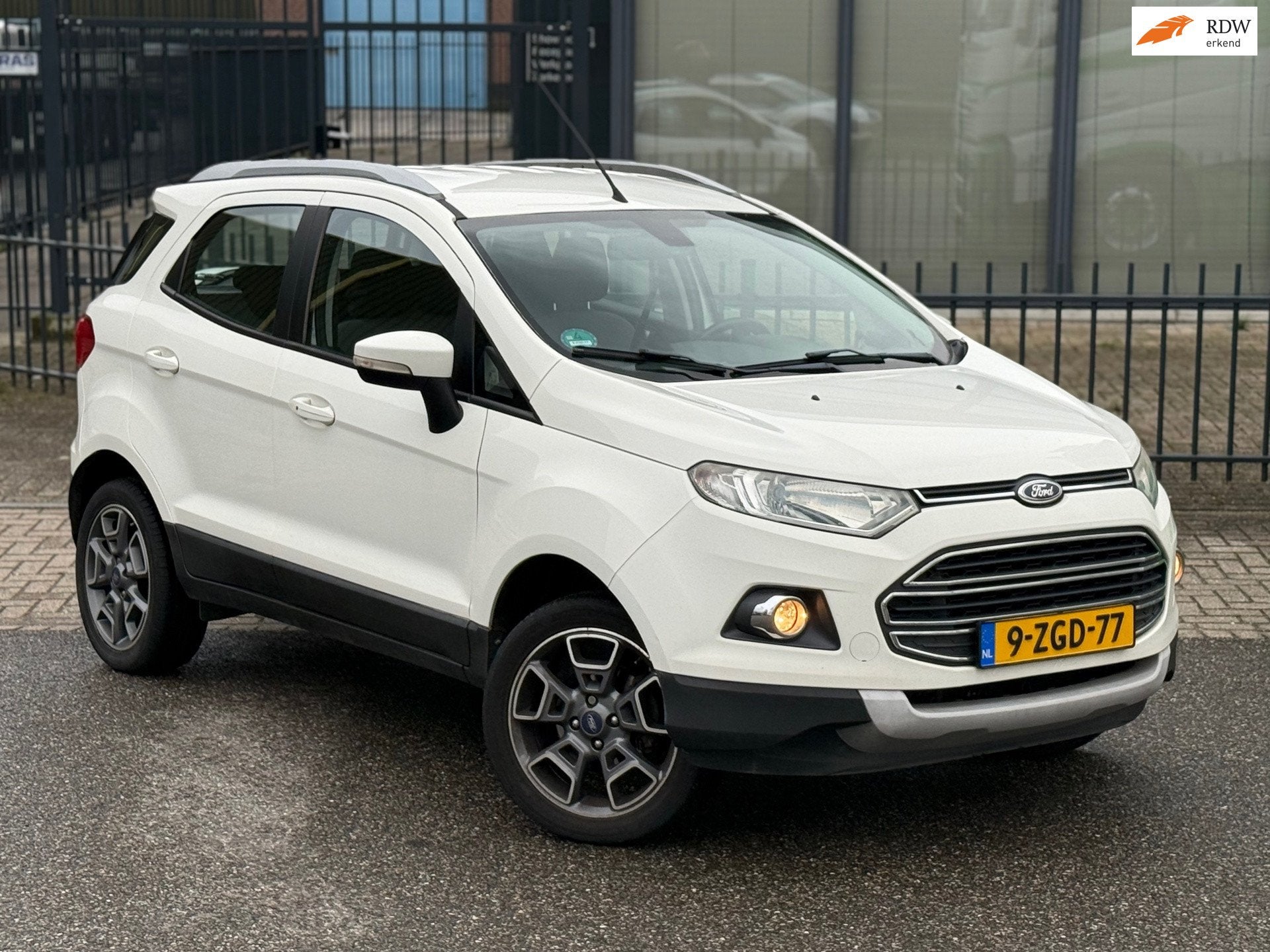 Ford EcoSport 1.0 EcoBoost Titanium / NAP / N APK / Keyless, Auto's, Voorwielaandrijving, Euro 5, 125 pk, Gebruikt