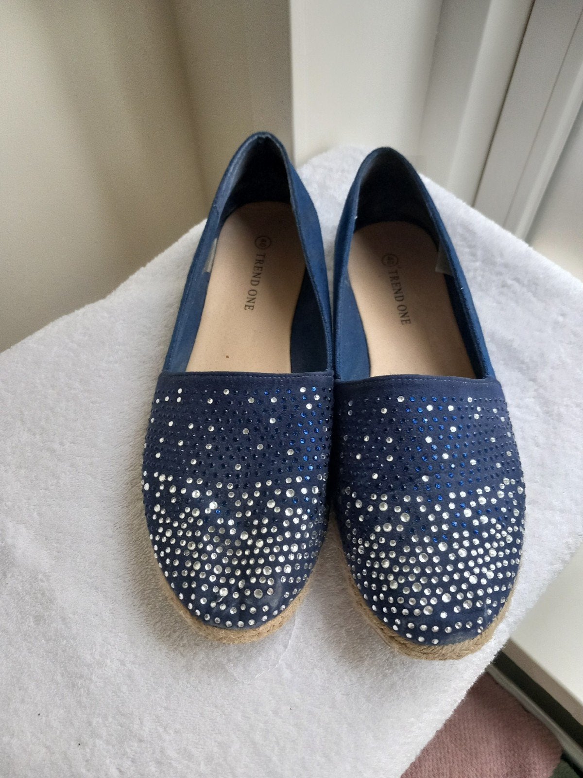 Petrolblauwe Linnen Instappers met Zilveren Glitters Maat 40, Kleding | Dames, Blauw, Instappers, Ophalen of Verzenden, Trend One