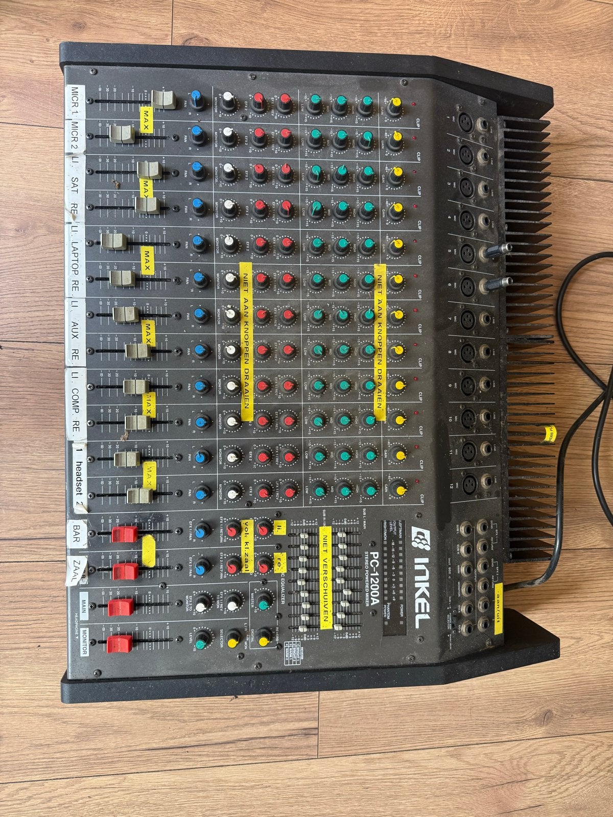 Inkel PC-1200A Stereo Powered Mixer Mengpaneel, Ophalen, Gebruikt, 20 kanalen of meer, Microfooningang