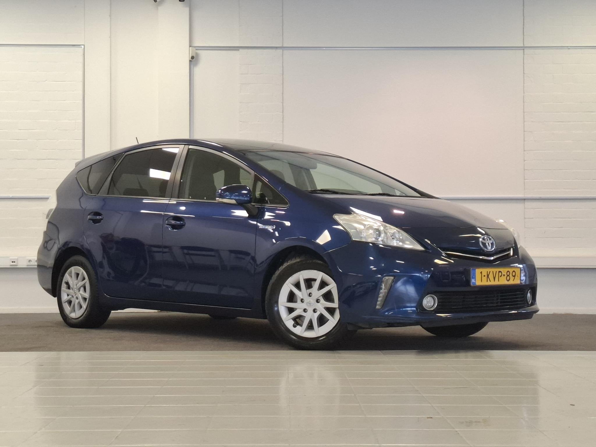 Toyota Prius Wagon 1.8 Aspiration Limited Trekhaak HUD Pano, Gebruikt, 4 cilinders, Blauw, 7 stoelen