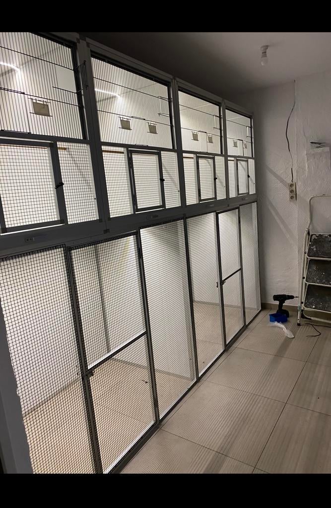 Aluminum kooien kweekkooi, Dieren en Toebehoren, Vogels | Hokken en Kooien, Ophalen, Zo goed als nieuw, Aluminium, Broedkooi of Kweekkooi