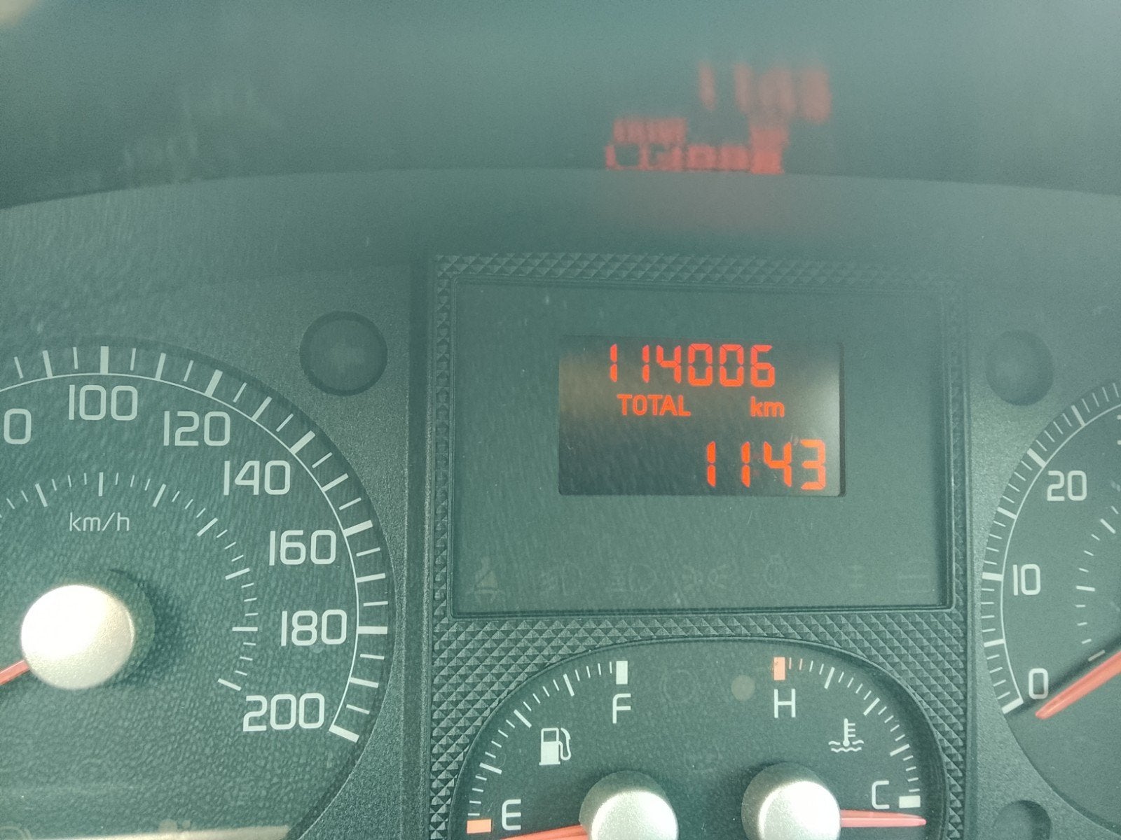 Fiat Idea 1.4 8V 2006 Rood, Auto's, Voorwielaandrijving, Idea, 4 cilinders, 400 kg