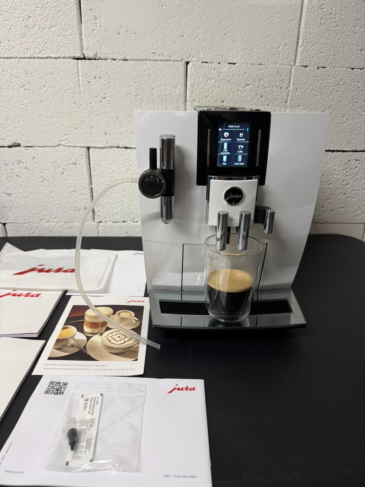 Jura J6 Piano White + Originele Doos & Boekjes, Witgoed en Apparatuur, Koffiezetapparaten, Ophalen, 10 kopjes of meer, Koffiemachine