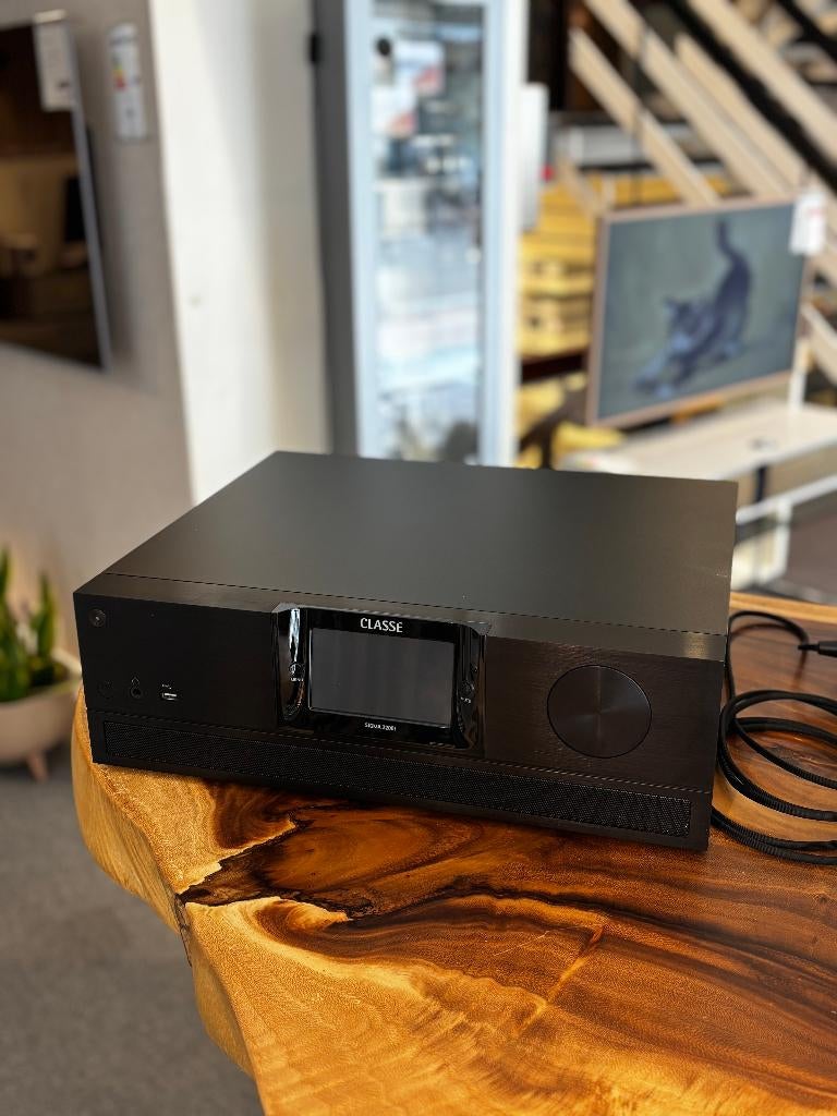 Classé Sigma 2200i versterker, Gebruikt, 120 watt of meer, Stereo, Ophalen