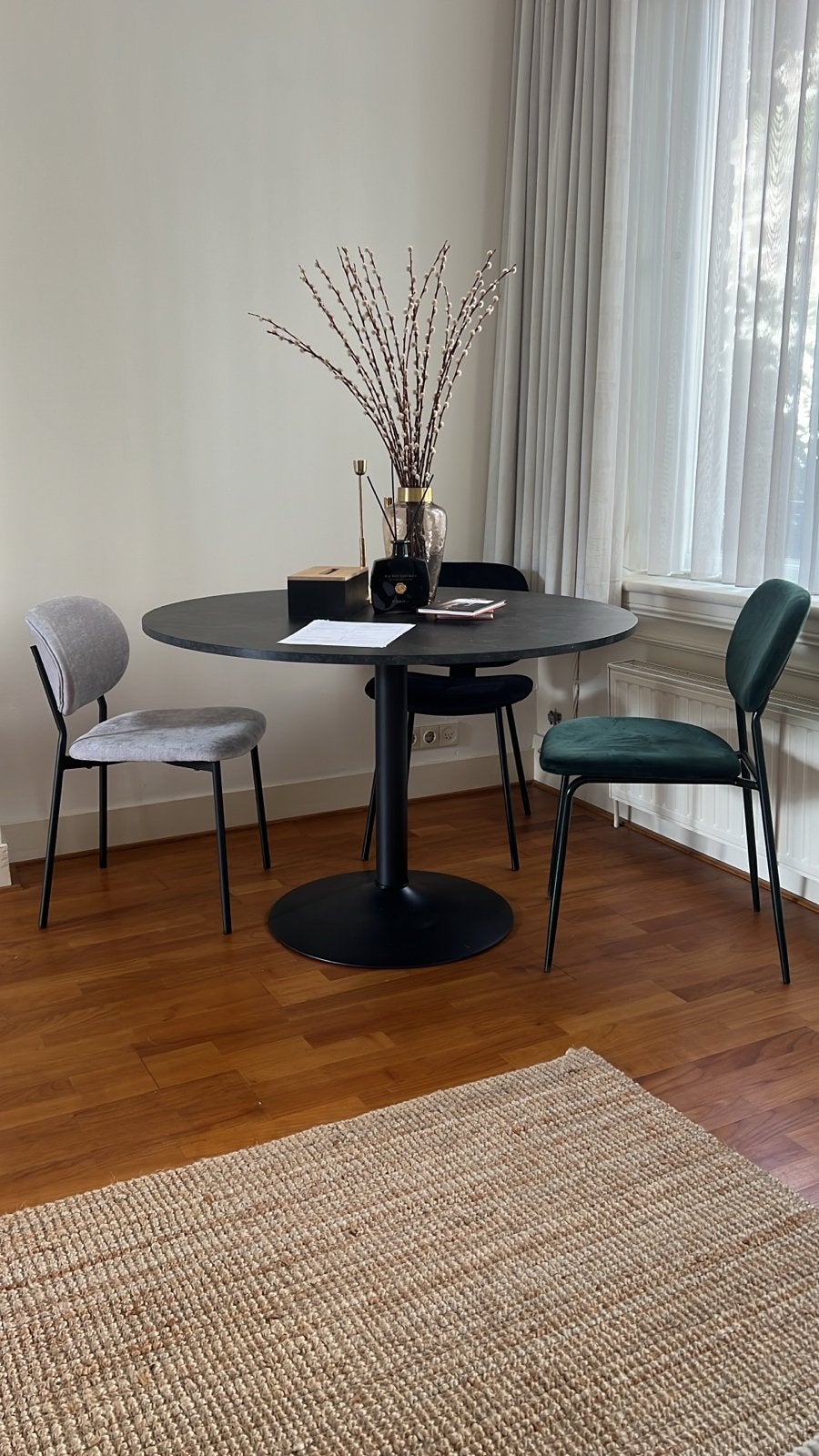Moderne ronde eettafel incl. de Stoelen Zwart met marmerlook, Ophalen, Overige materialen, 100 tot 150 cm, Rond