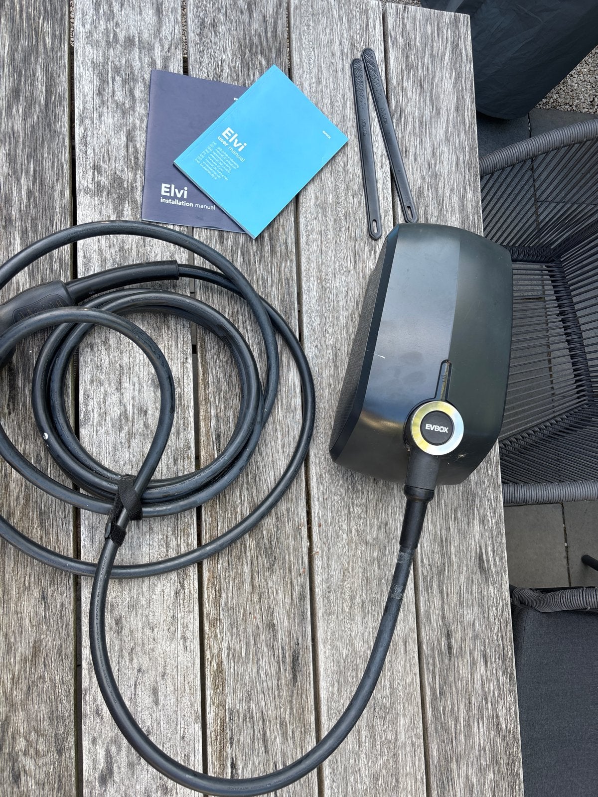 Elvi EVBox laadpaal - enkele jaren gebruikt, zeer goed, Auto diversen, Laadpalen, Ophalen of Verzenden, Gebruikt, Laadpaal en Laadkabel