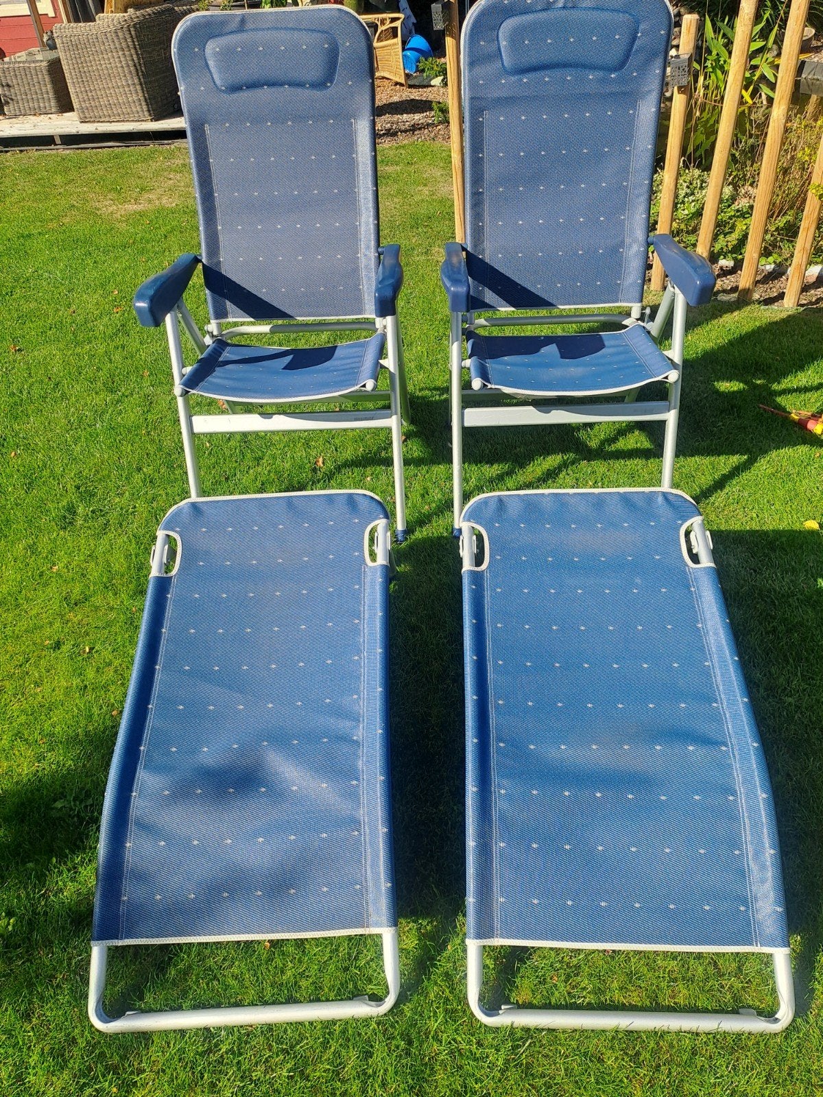 2x Westfield Outdoors Campingstoelen met voetenbankjes, Ophalen, Gebruikt, Campingstoel
