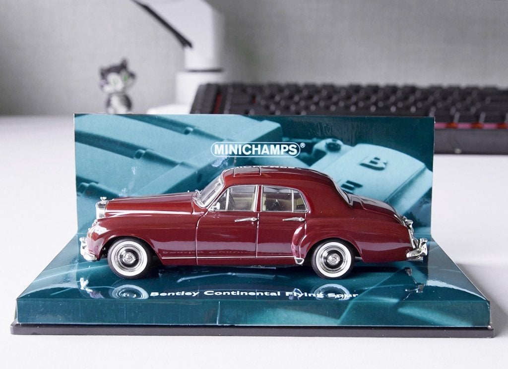 1:43 Minichamps Bentley S1 Continental Flying Spur, Ophalen of Verzenden, Zo goed als nieuw, Auto, MiniChamps