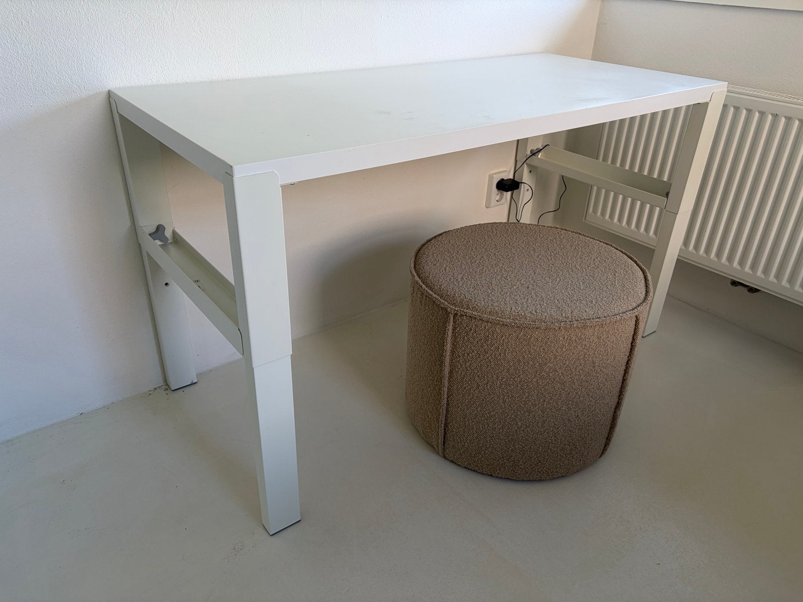 IKEA PÅHL Bureau, in hoogte verstelbaar wit, 96x58 cm, Huis en Inrichting, Ophalen, Gebruikt, In hoogte verstelbaar, IKEA