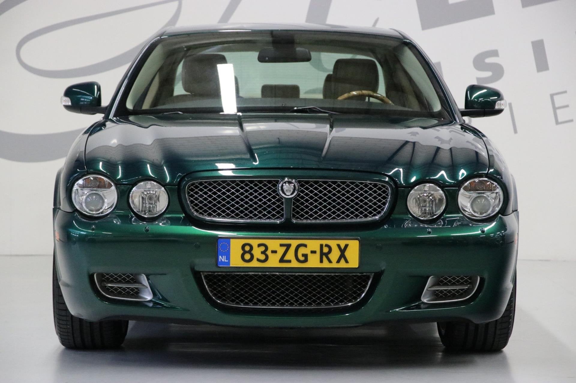Jaguar XJ 4.2 V8 Memory/NAP/Origineel NL, Automaat, Achterwielaandrijving, Gebruikt, Automatische klimaatregeling