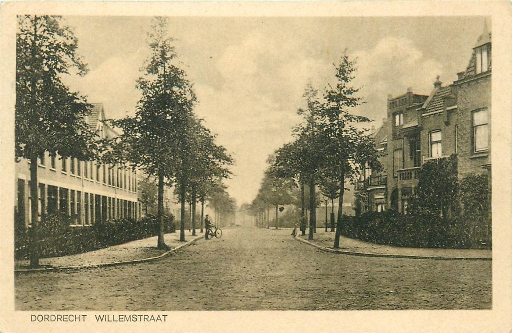 701-068-047 Dordrecht Willemstraat, Verzenden, Voor 1920, Zuid-Holland