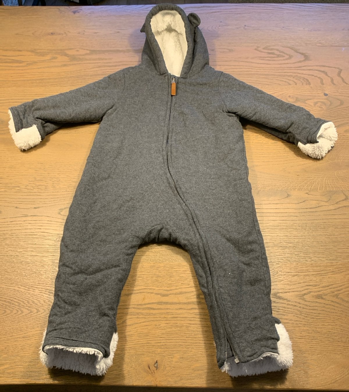 Heerlijk warm berenpak, unisex, maat 74, H&M, zgan, Ophalen of Verzenden, Zo goed als nieuw, Jongetje of Meisje, Pakje