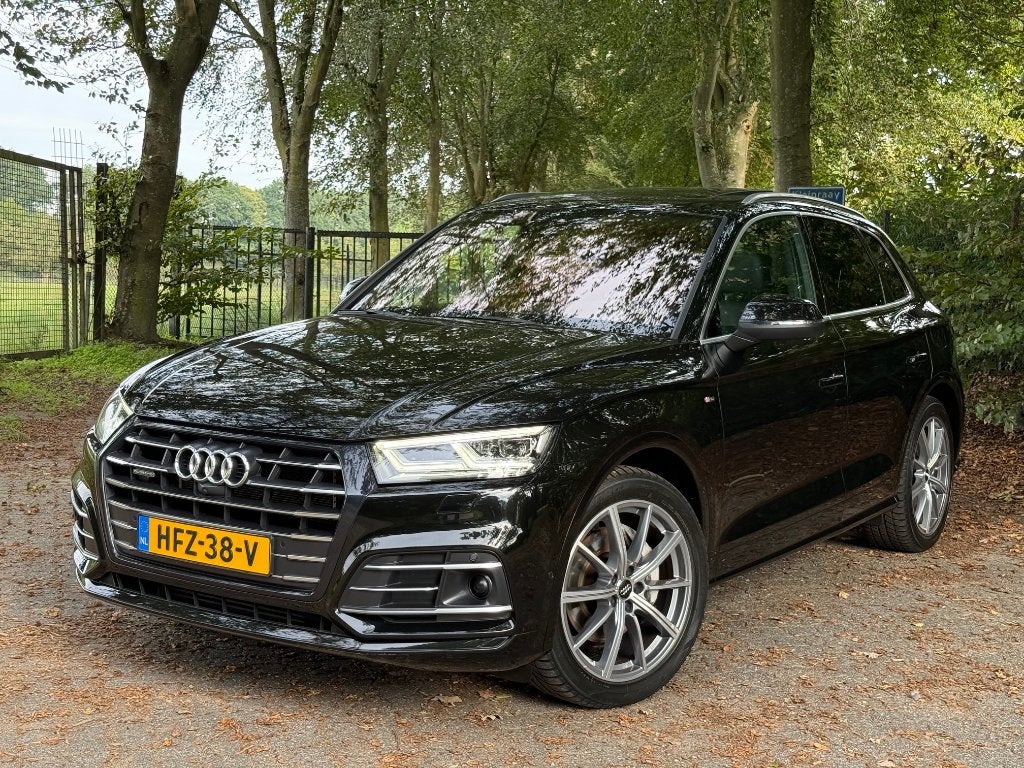 Audi Q5 50 Tfsi E S-line RS stoelen Pano B&O luchtvering, Auto's, 2005 kg, 1750 kg, Euro 6, 4 cilinders