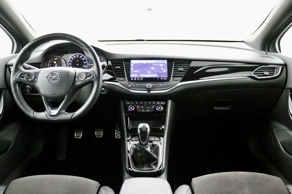 Opel Astra Sports Tourer 1.2 Ultimate grijs, Voorwielaandrijving, 145 pk, Euro 6, 1199 cc