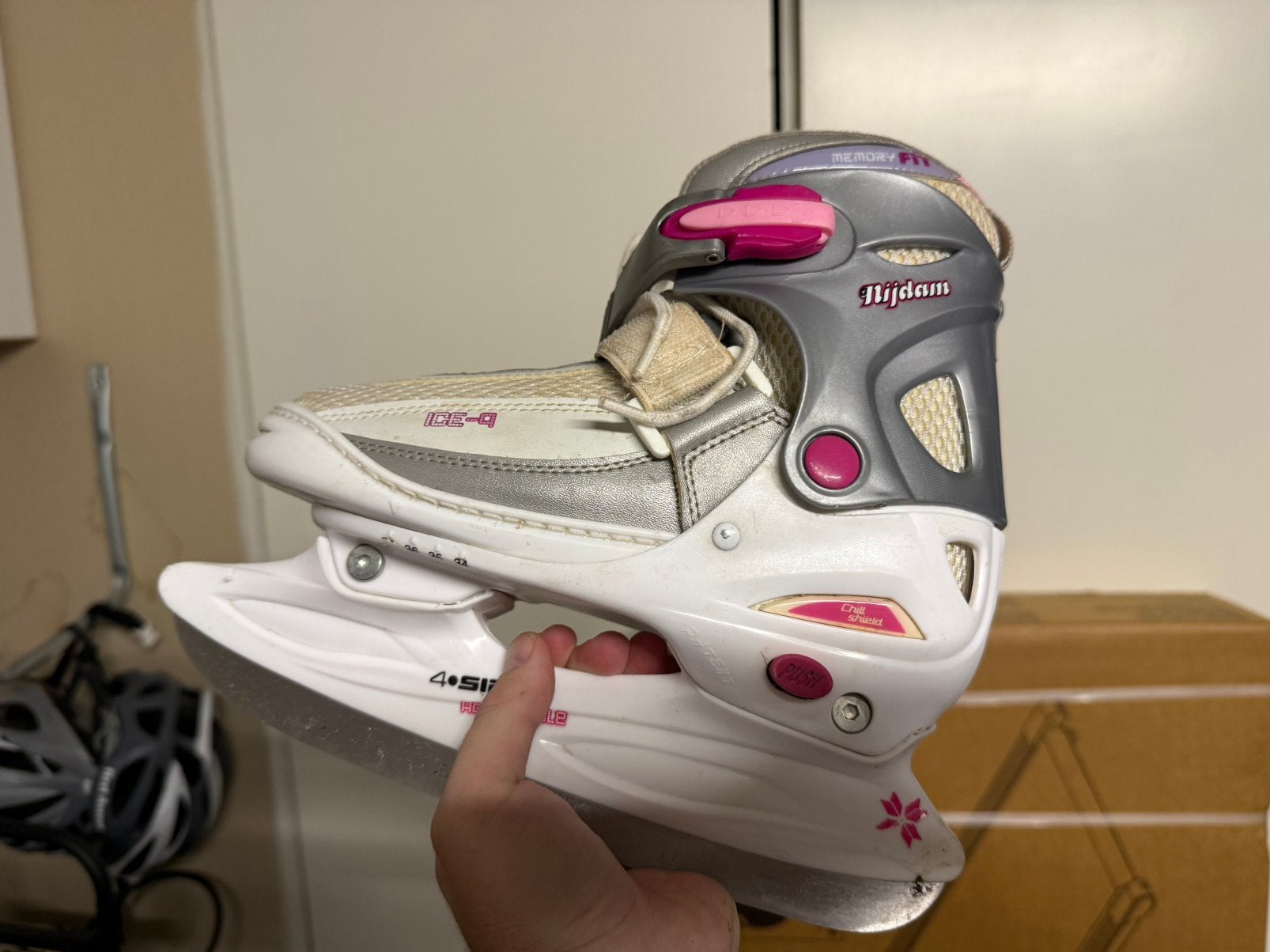 Kinder skates maat 34-37, Sport en Fitness, Skeelers, Ophalen of Verzenden, Verstelbaar, Zo goed als nieuw