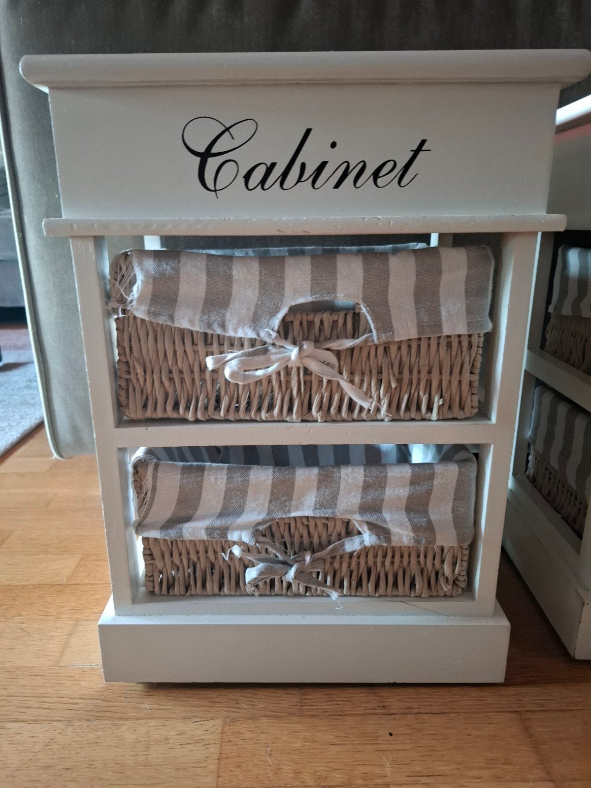 Set van 2 charmante nachtkastjes met rieten manden, Ophalen, Gebruikt, Minder dan 45 cm, Minder dan 55 cm