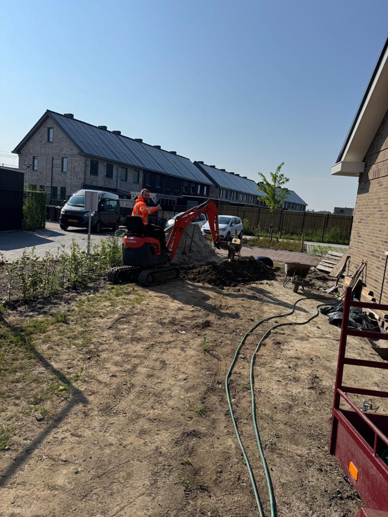 Mini Graafwerkzaamheden & Terreinonderhoud + Machinist, Zakelijke goederen, Verzenden, Overige, Grondbewerking