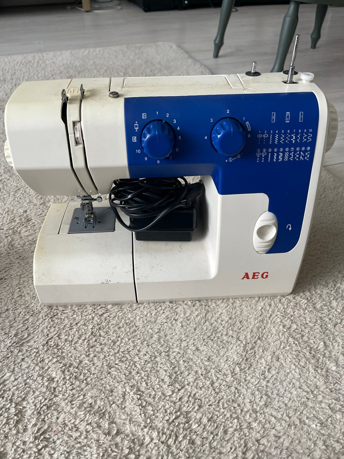 AEG Naaimachine met defect - Handig voor onderdelen/reparati, Hobby en Vrije tijd, Ophalen, Gebruikt, Naaimachine, Overige merken