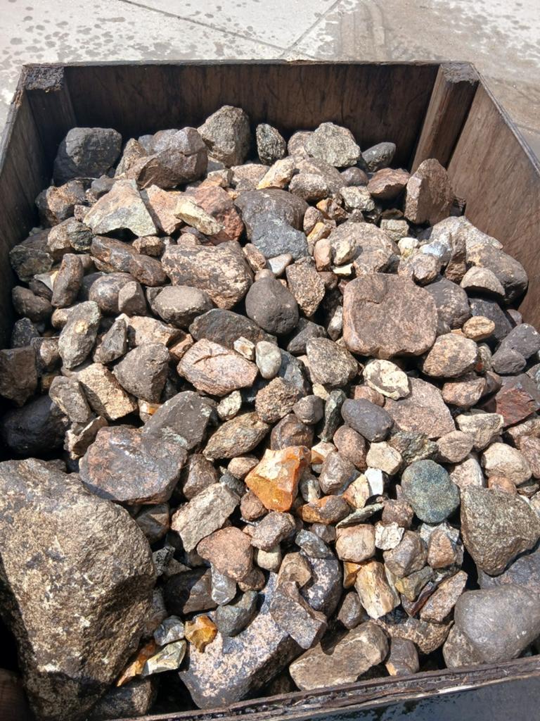 Diverse natuurstenen rotsen en keien voor tuin of decoratie, Ophalen, Overige materialen, Gebruikt, Kei