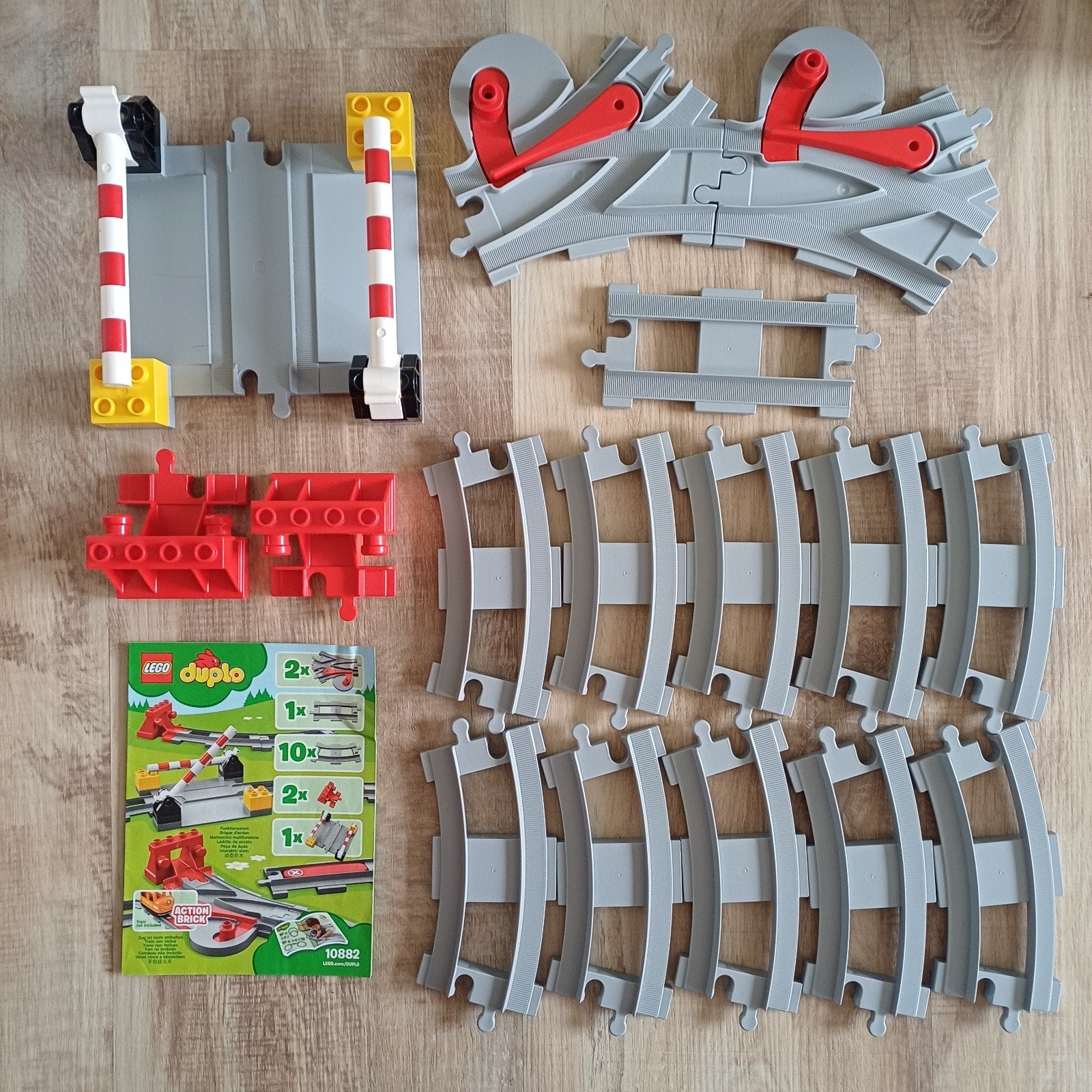 Lego Duplo Treinset 10882 met overweg en rails, Gebruikt, Overige thema's, Compleet, Ophalen of Verzenden