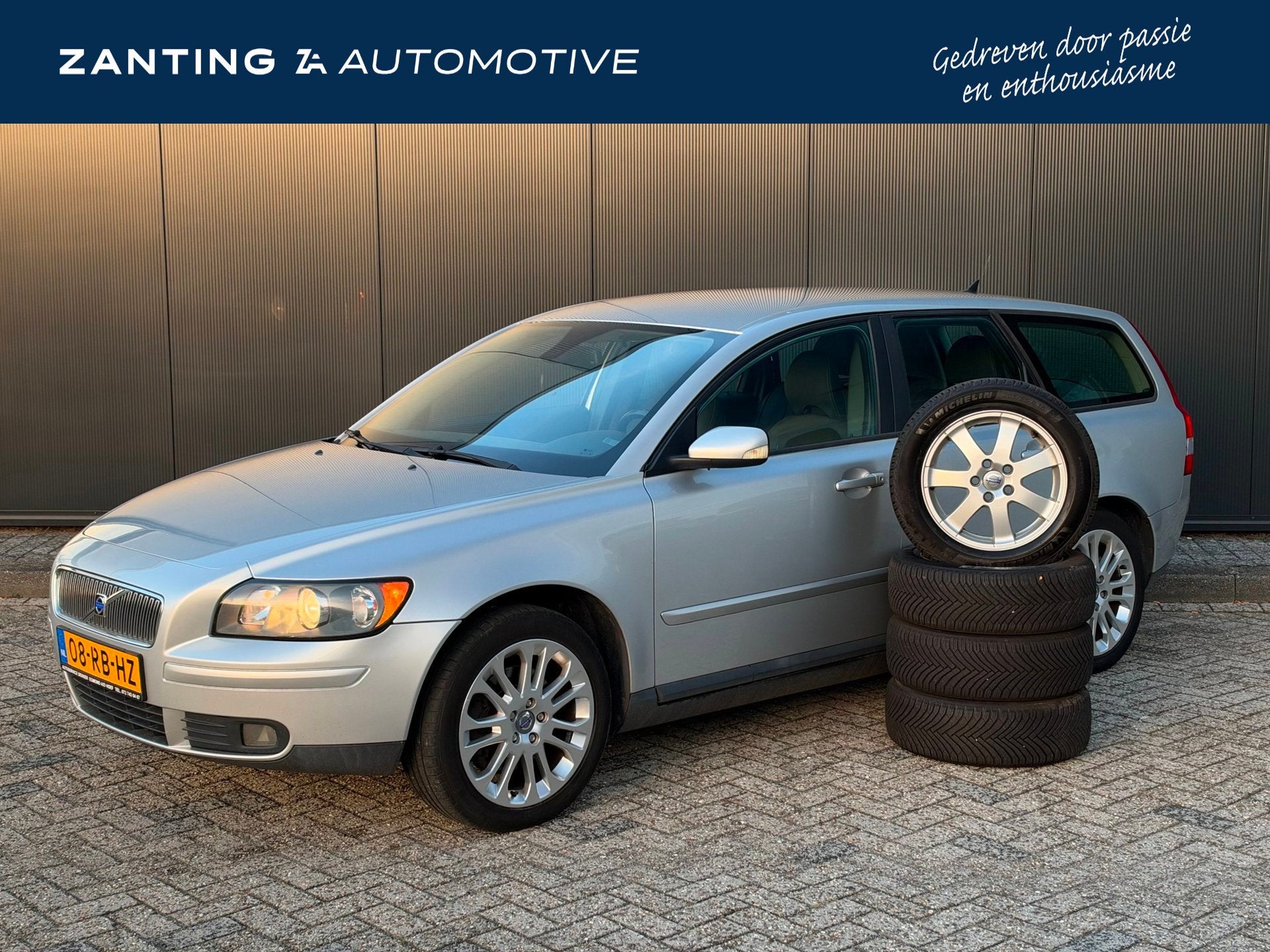 Volvo V50