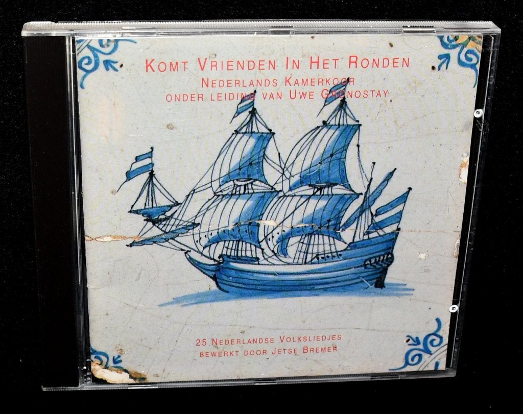 Nederlands Kamerkoor o.l.v. Uwe Gronostay - Komt Vrienden In, Cd's en Dvd's, Verzenden, Classicisme, Zo goed als nieuw, Overige typen