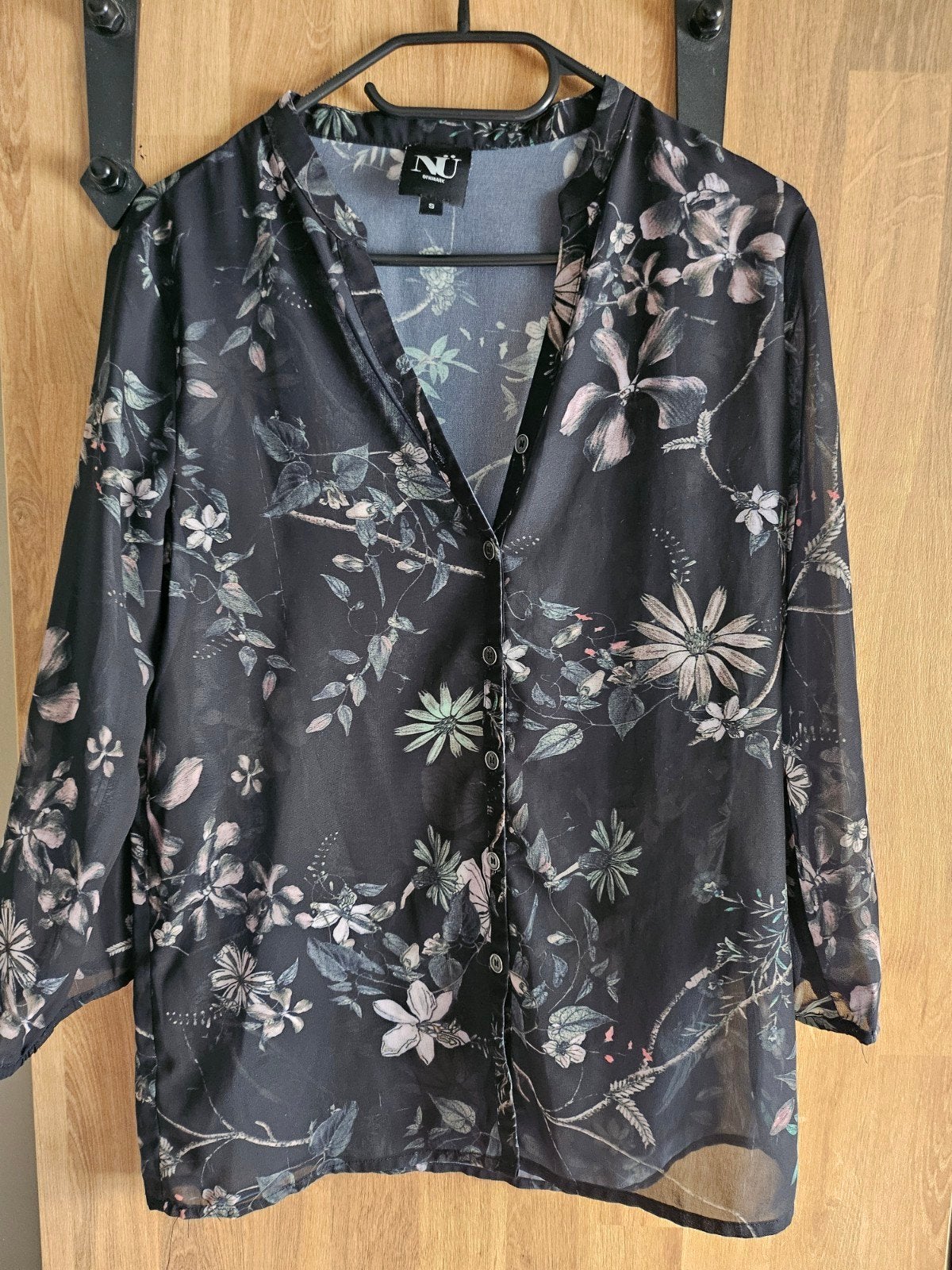 NÜ Denmark blouse met bloemenprint - Maat S, Kleding | Dames, Zwart, Ophalen of Verzenden, Zo goed als nieuw, Maat 36 (S)