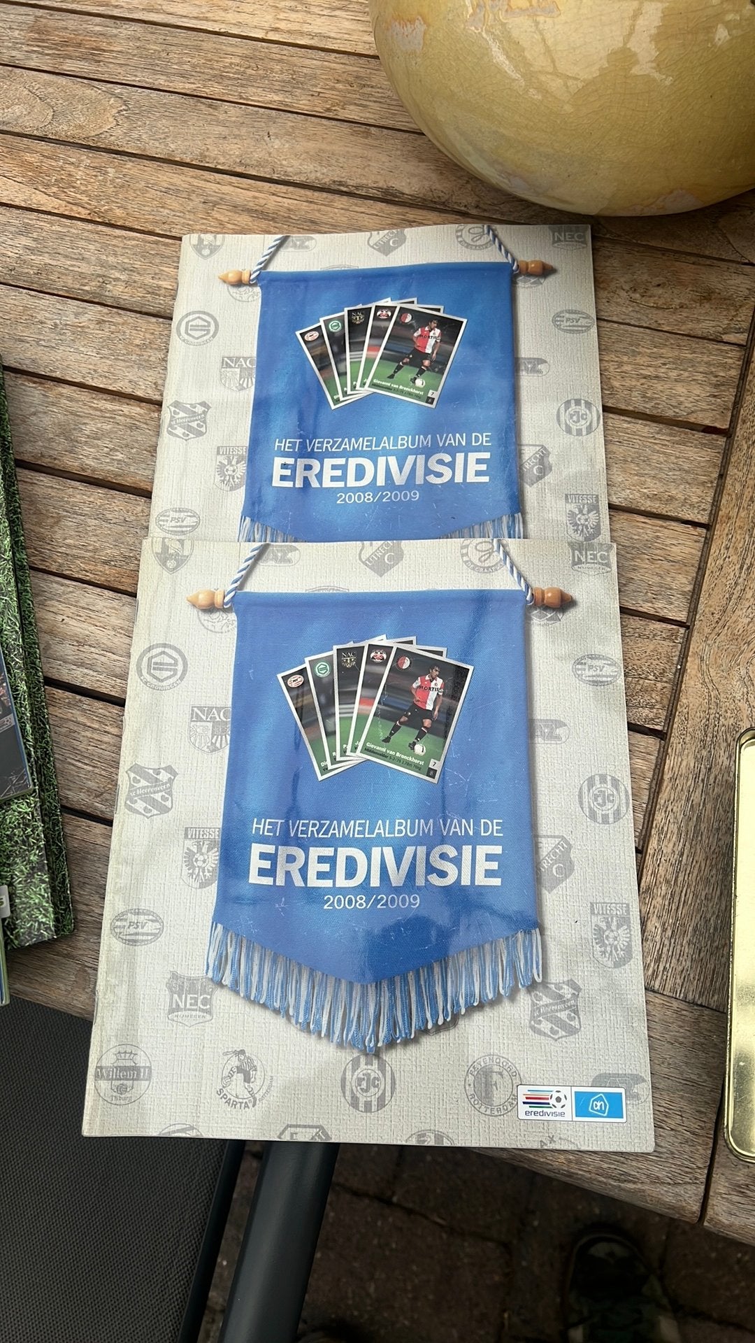 Voetbalplaatjes, boeken teveel om op te noemen, Verzamelen, Ophalen of Verzenden, Gebruikt, Overige binnenlandse clubs, Poster, Plaatje of Sticker