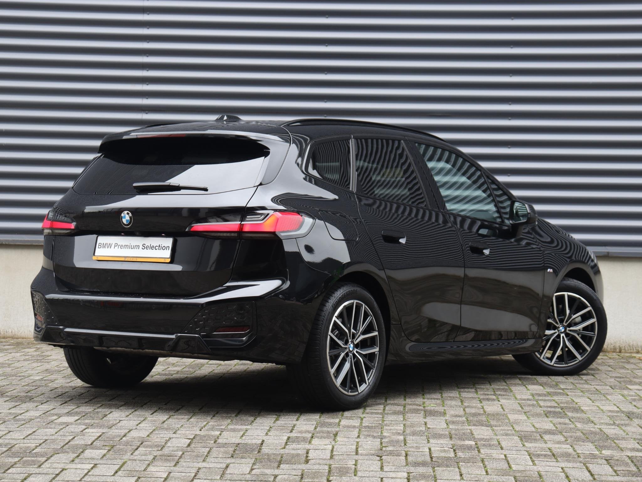 BMW 2-serie Active Tourer 220i | M Sportpakket | Innovation, Auto's, Stof, Gebruikt, Met garantie (alle), Origineel Nederlands