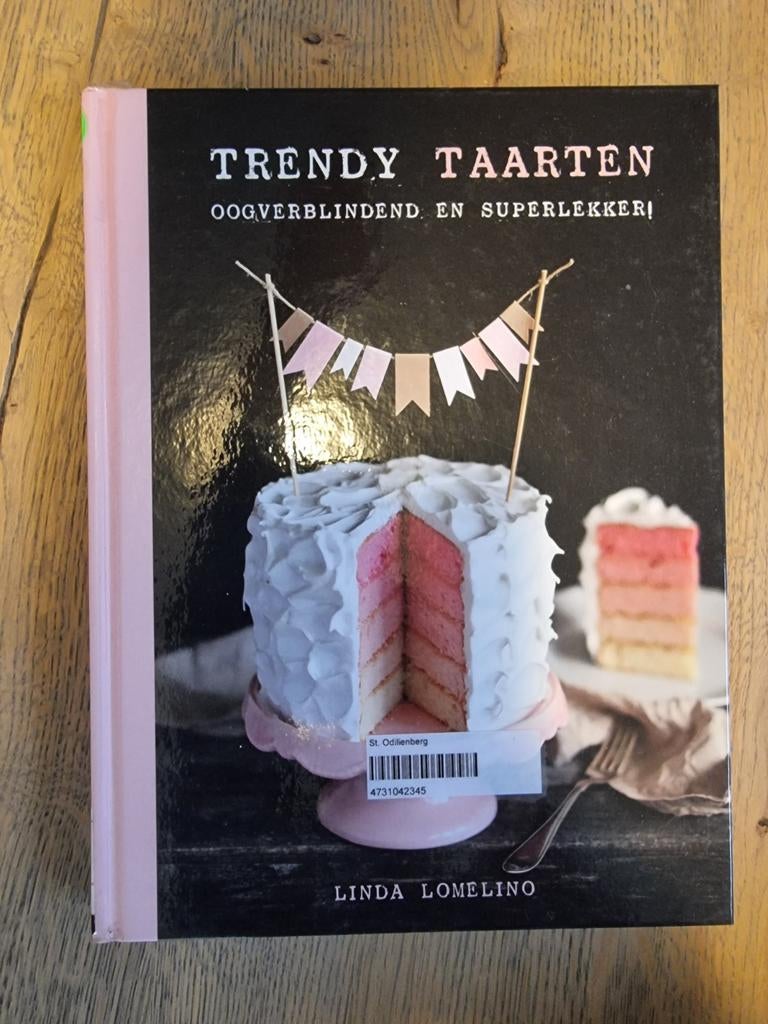 Linda Lomelino - Trendy taarten, Boeken, Ophalen of Verzenden, Linda Lomelino, Italië, Gelezen